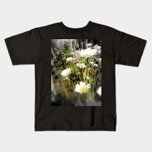 daisies 3 Kids T-Shirt